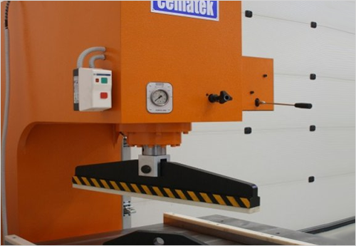 Presses hydrauliques de type C